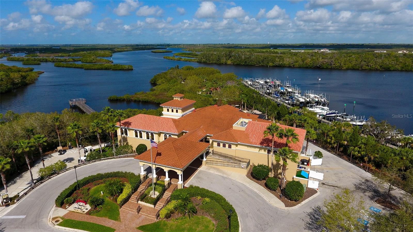 WATERLEFE GOLF & RIVER CLUB - Residential Lease