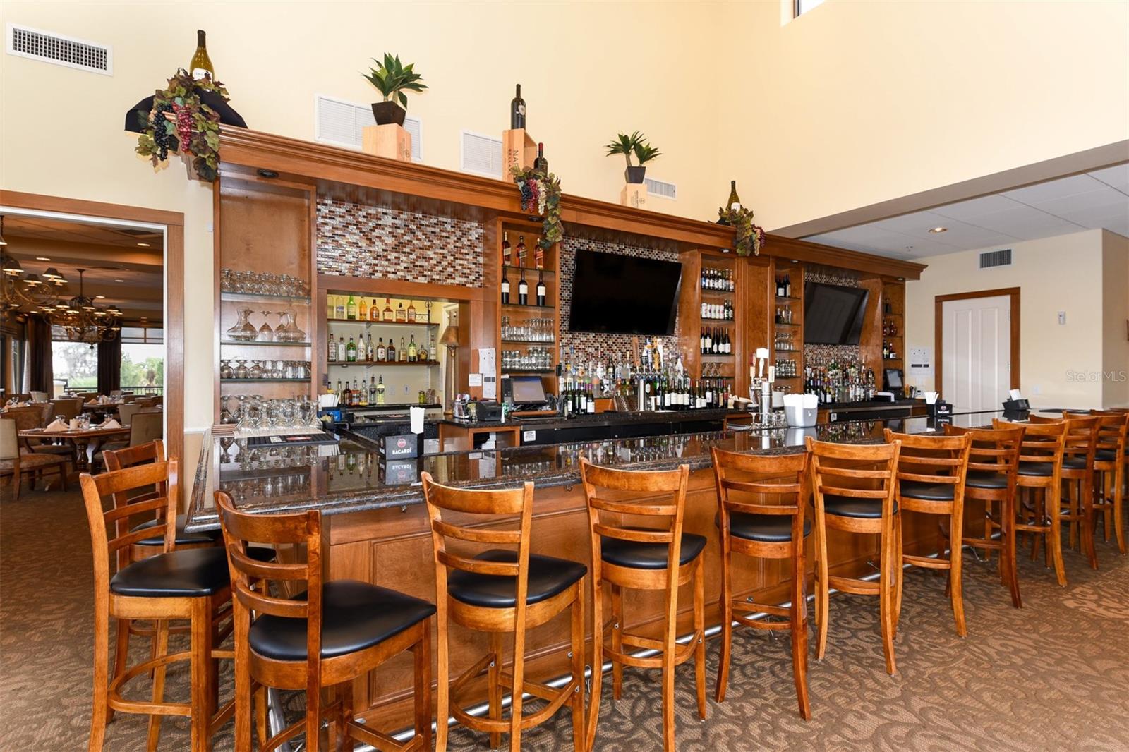 WATERLEFE GOLF & RIVER CLUB - Residential Lease