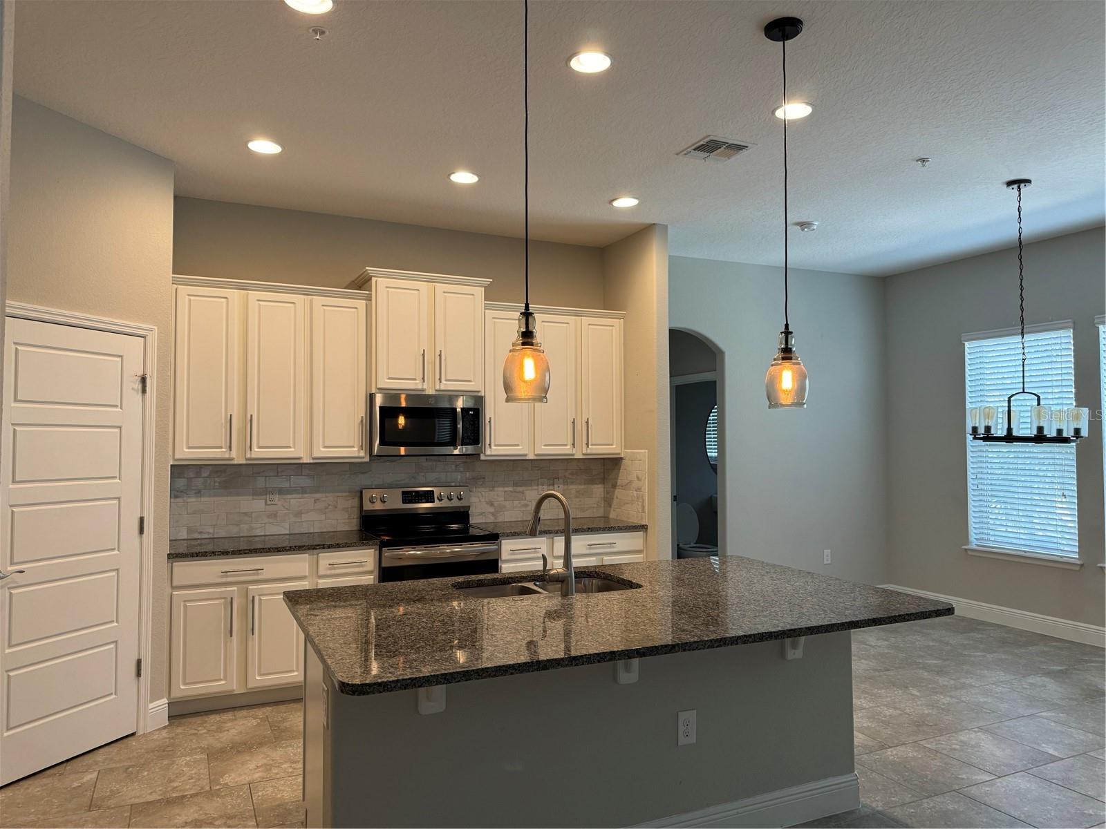2825 LOBELIA DRIVE