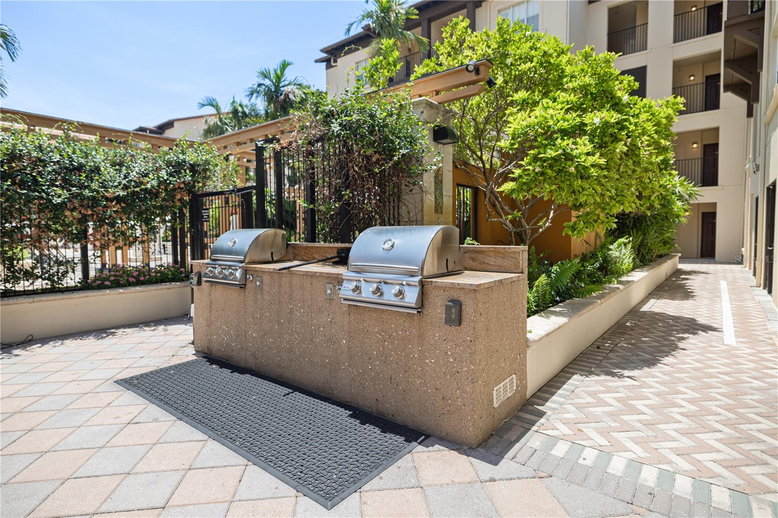 MADISON AT ST PETE - Residential