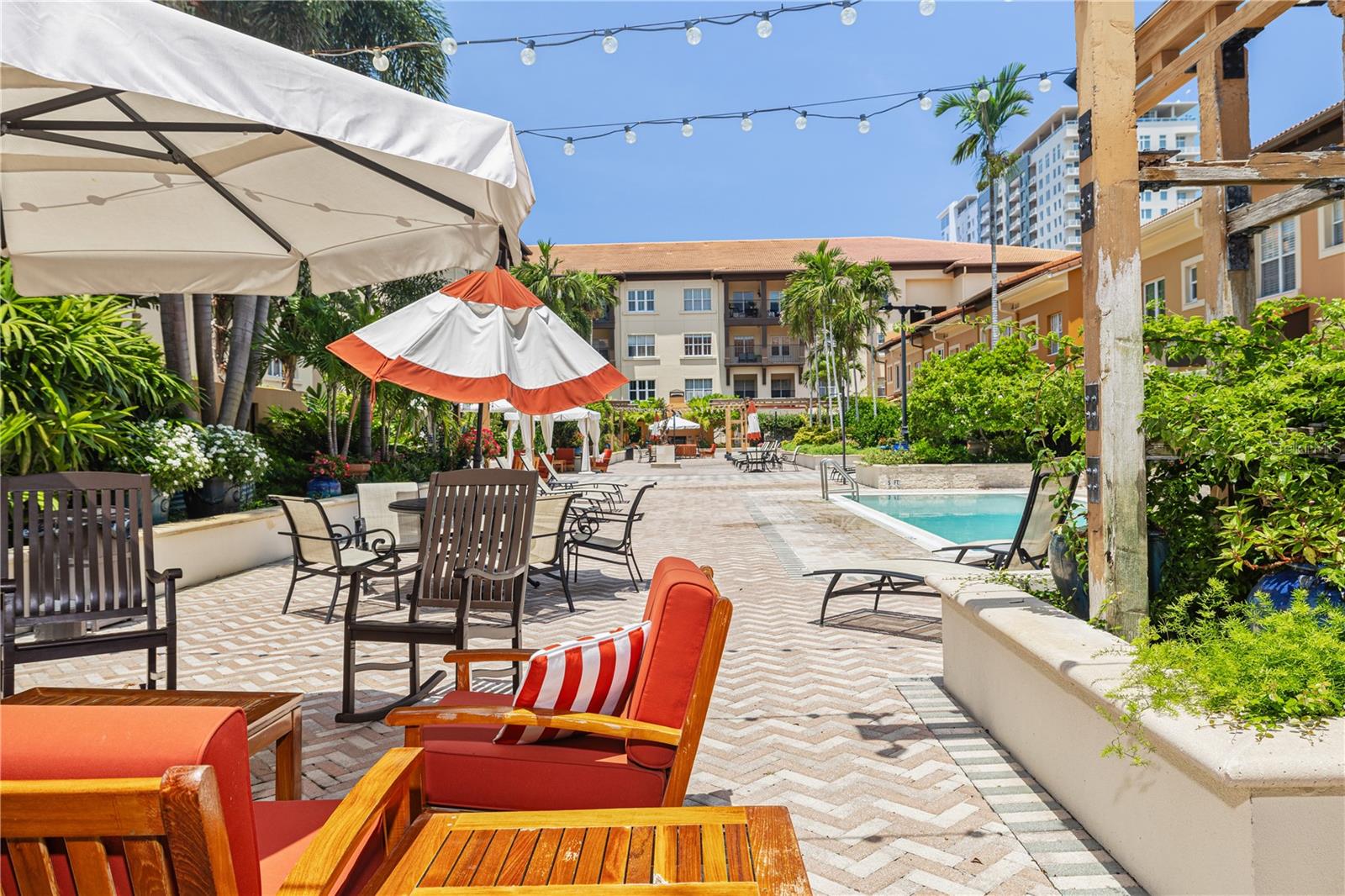 MADISON AT ST PETE - Residential