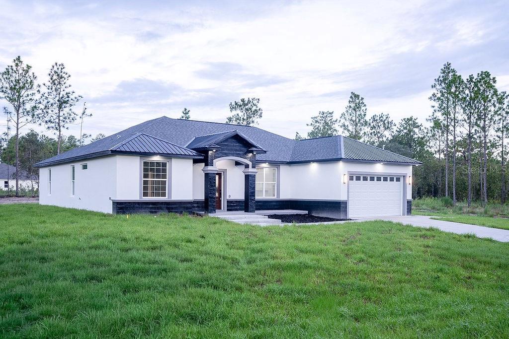 ROLLING HILLS - Residential