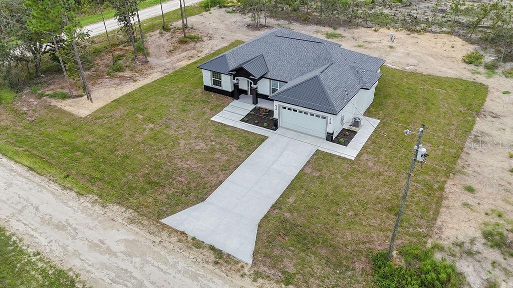 ROLLING HILLS - Residential