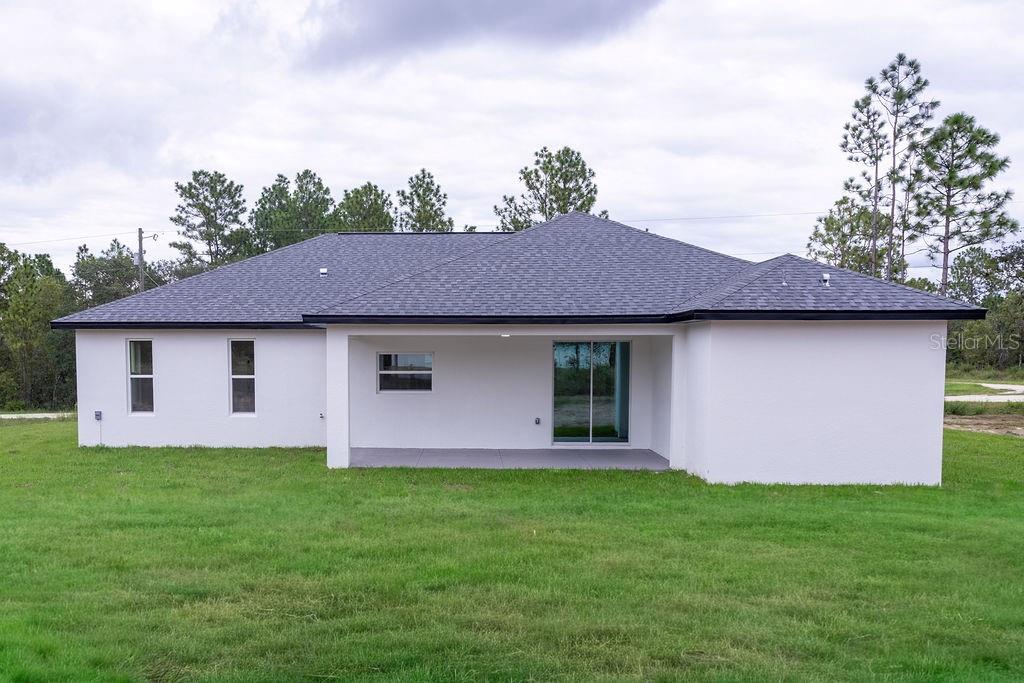 ROLLING HILLS - Residential
