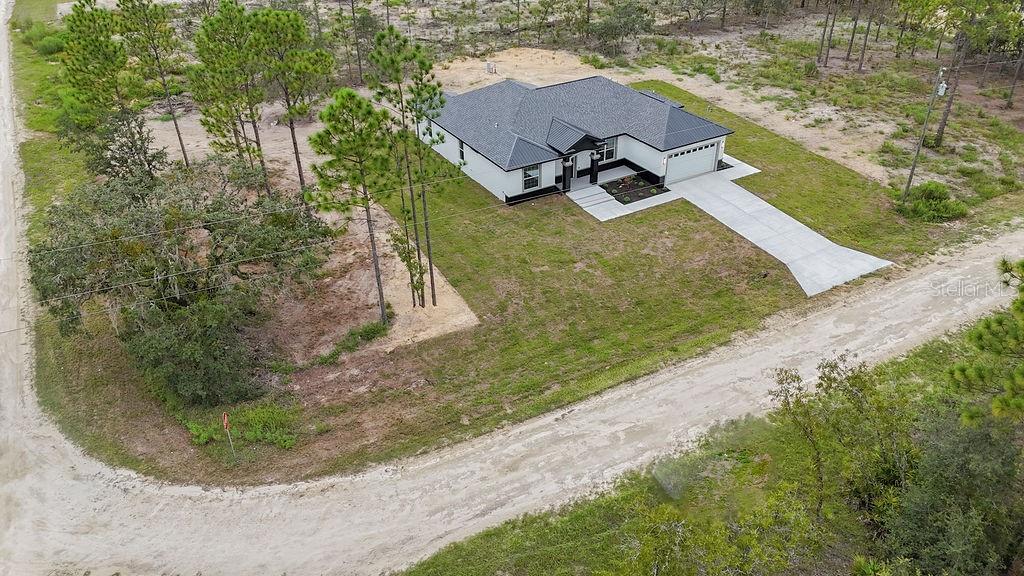ROLLING HILLS - Residential