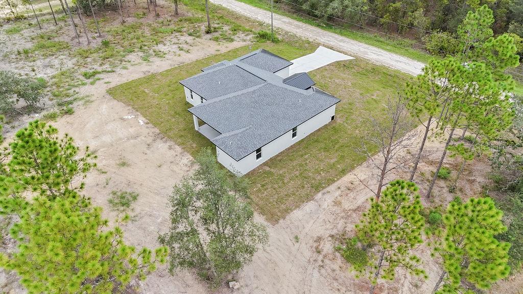 ROLLING HILLS - Residential