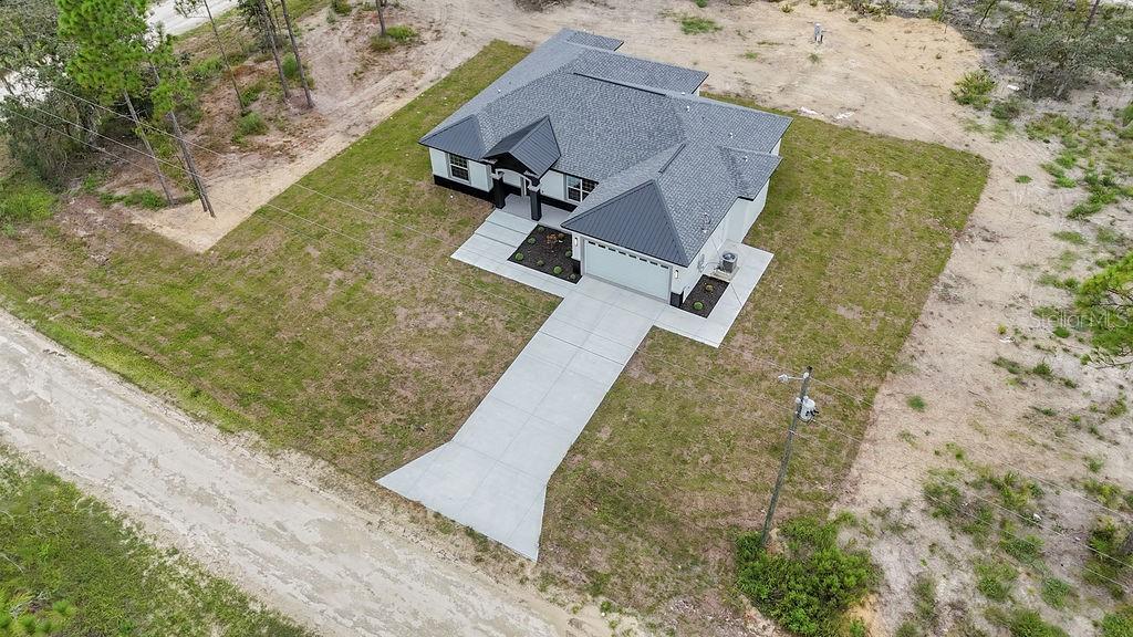 ROLLING HILLS - Residential