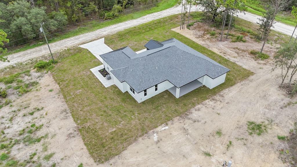 ROLLING HILLS - Residential