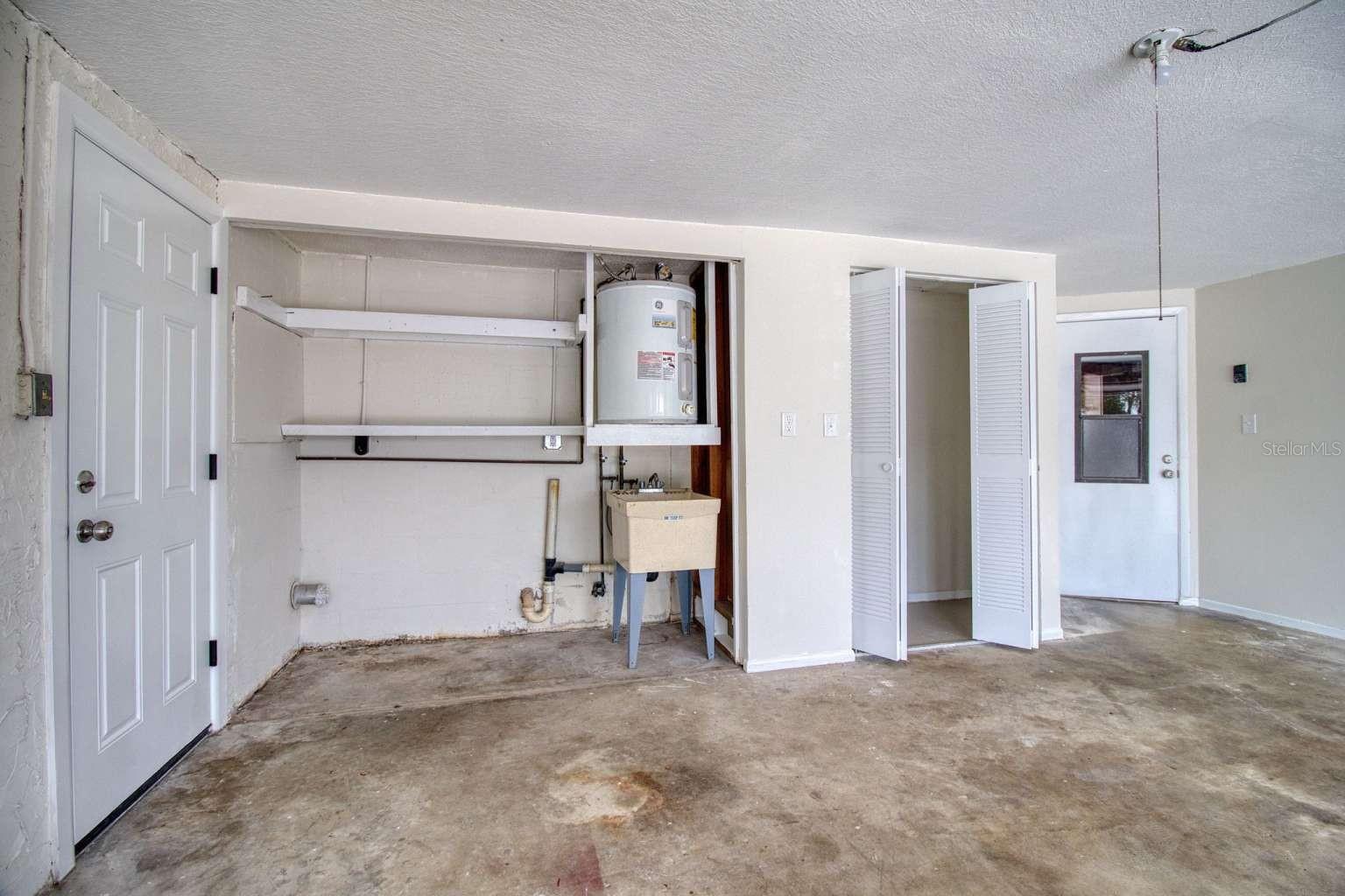 EMBASSY HILLS - Residential