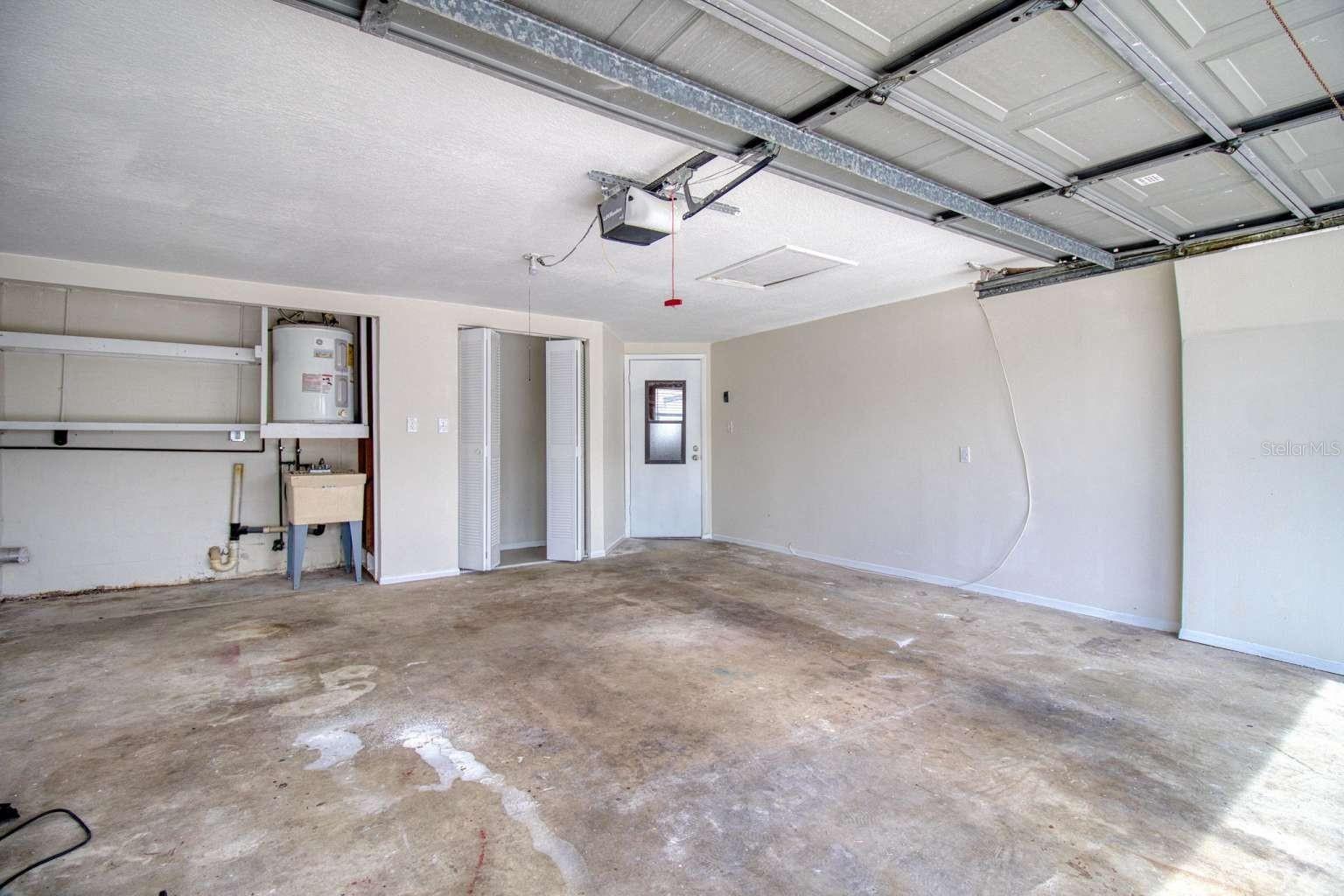 EMBASSY HILLS - Residential