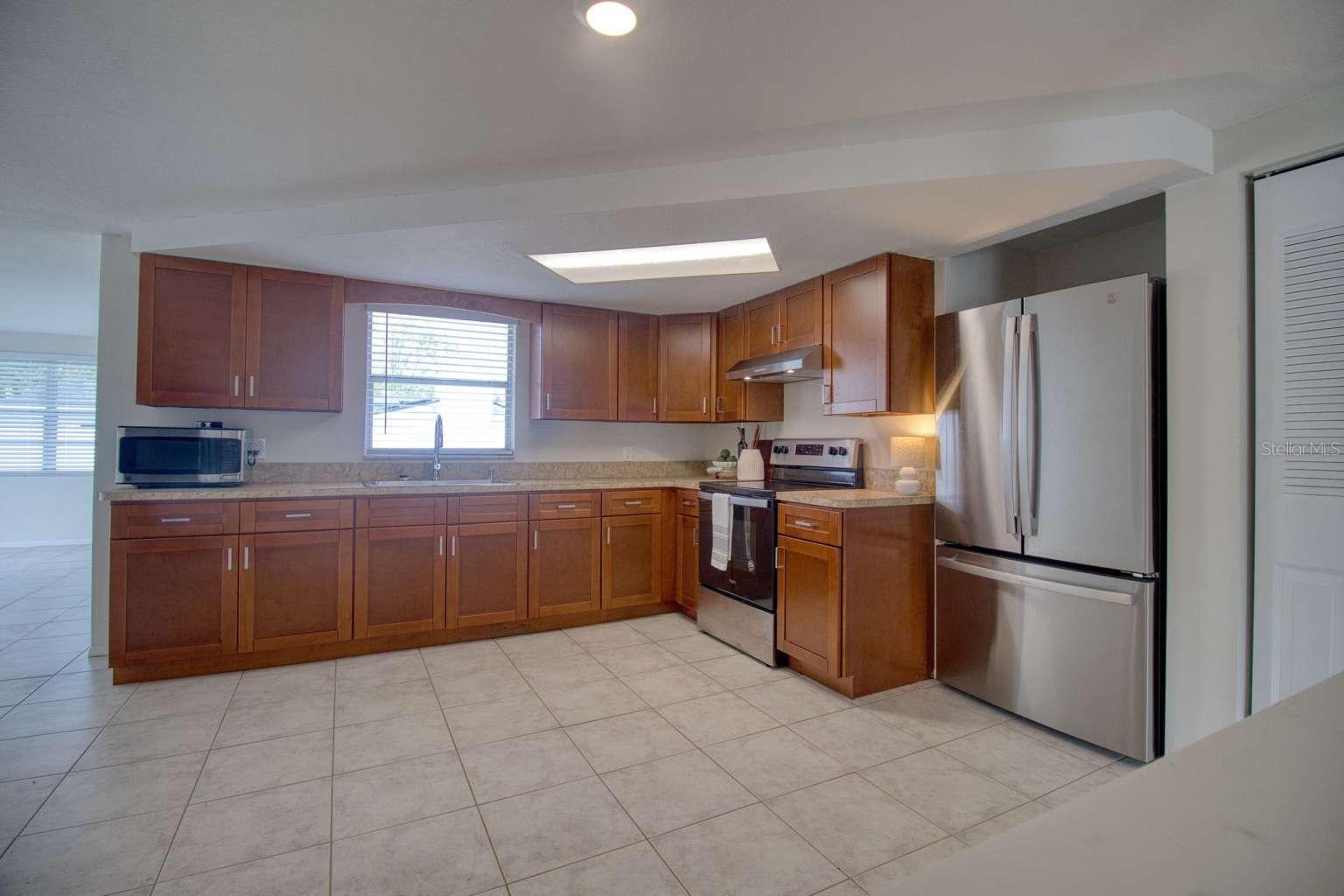 EMBASSY HILLS - Residential