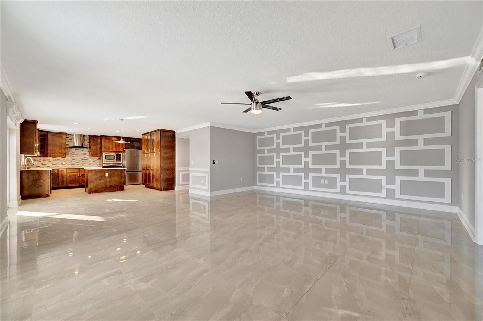 VALRICO HEIGHTS ESTATES - Residential