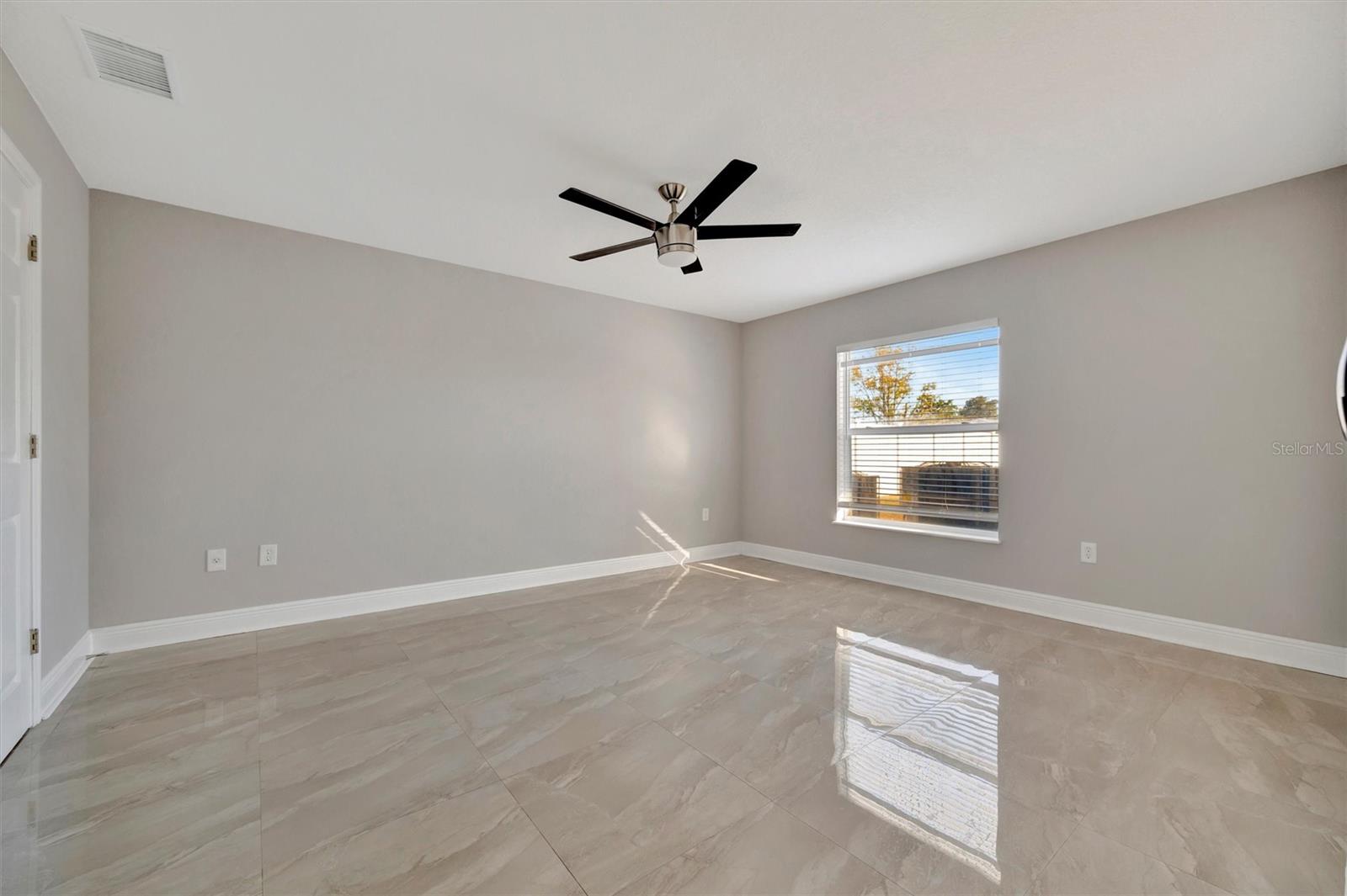 VALRICO HEIGHTS ESTATES - Residential