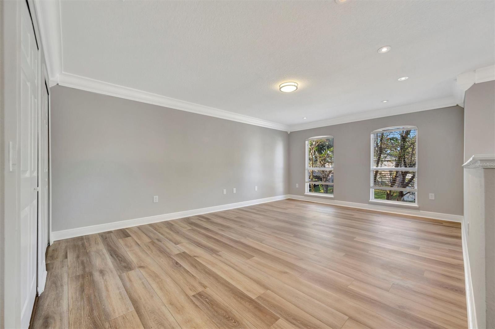 VALRICO HEIGHTS ESTATES - Residential