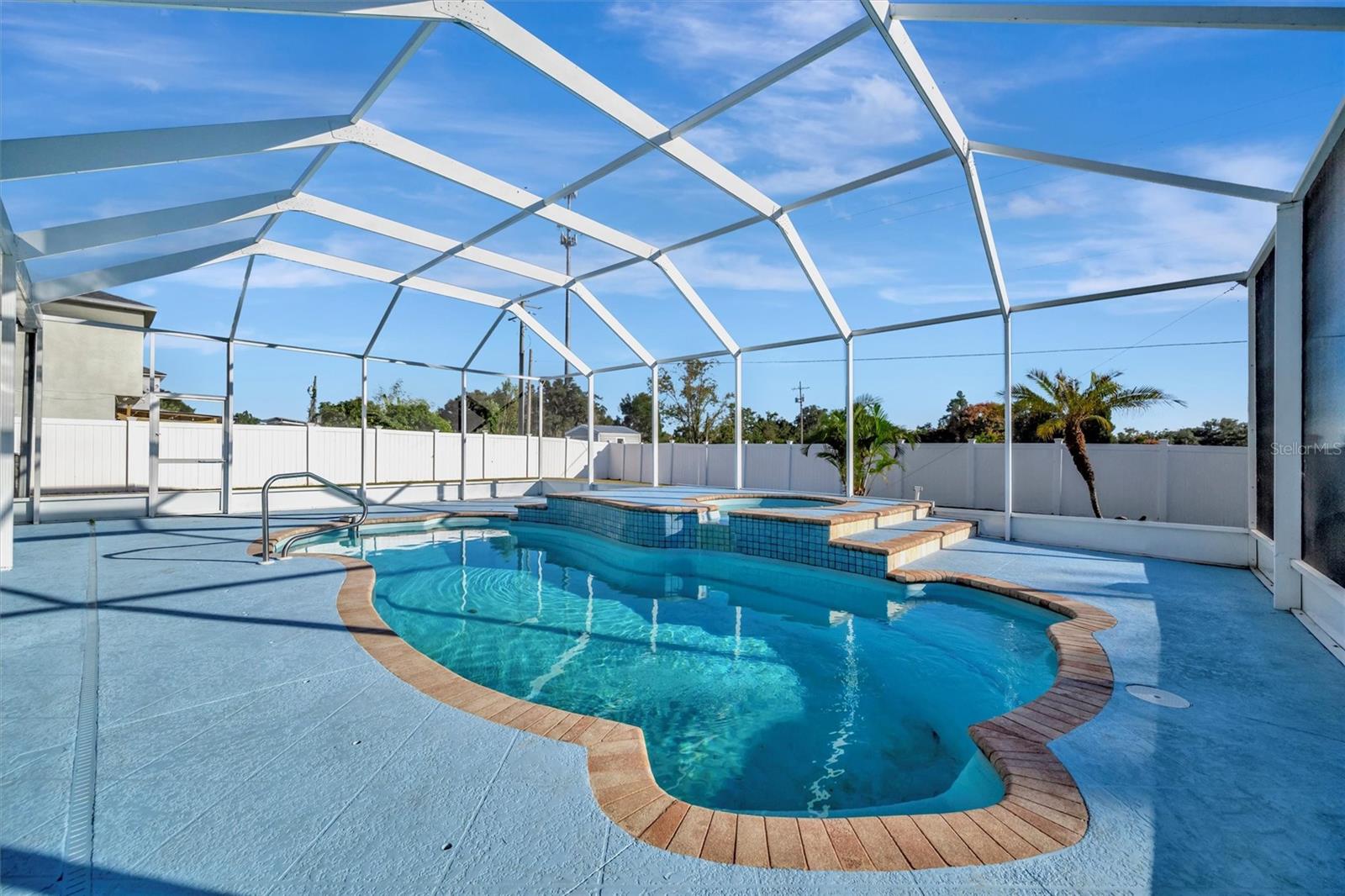 VALRICO HEIGHTS ESTATES - Residential