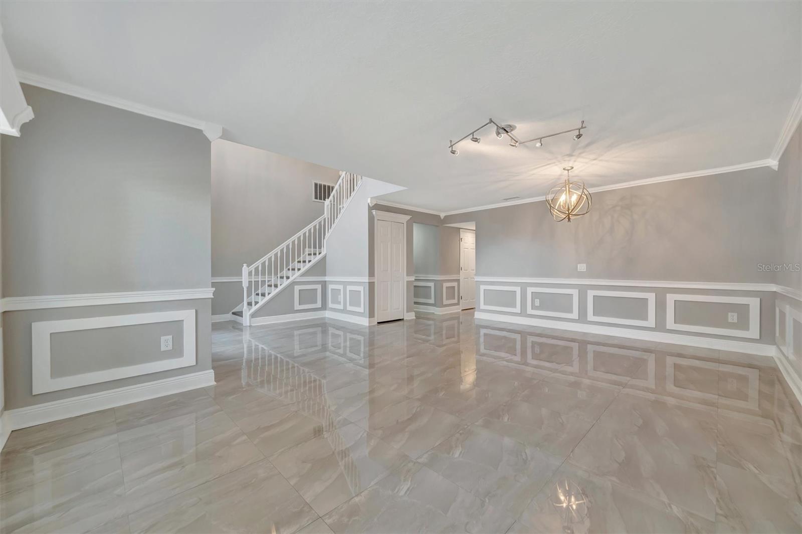 VALRICO HEIGHTS ESTATES - Residential