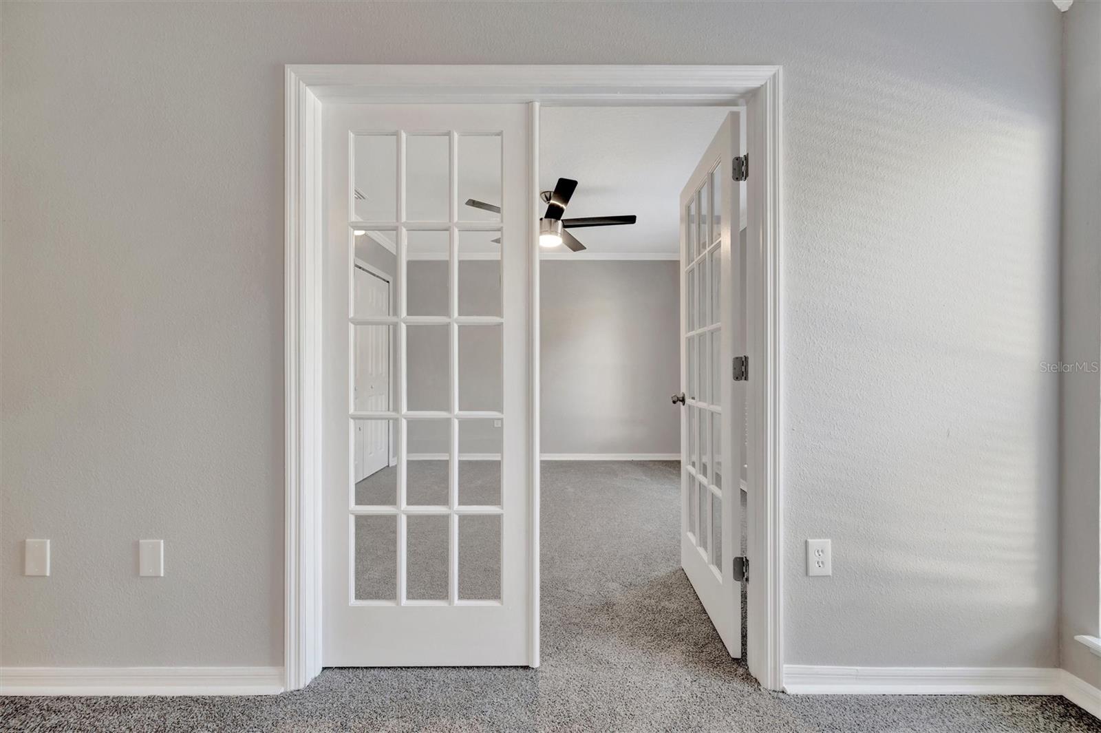 VALRICO HEIGHTS ESTATES - Residential