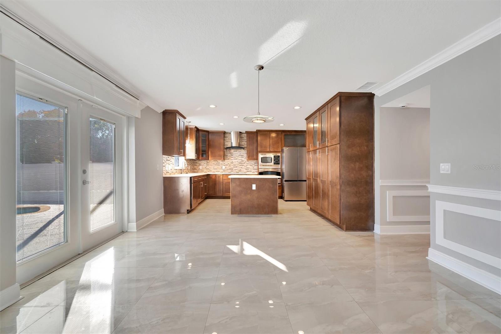 VALRICO HEIGHTS ESTATES - Residential