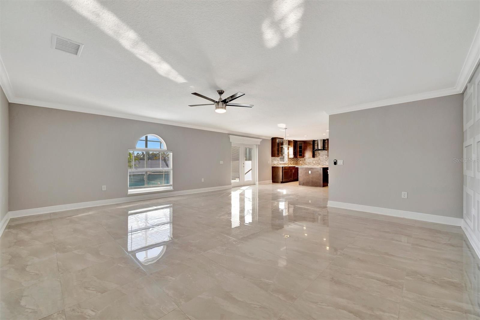 VALRICO HEIGHTS ESTATES - Residential