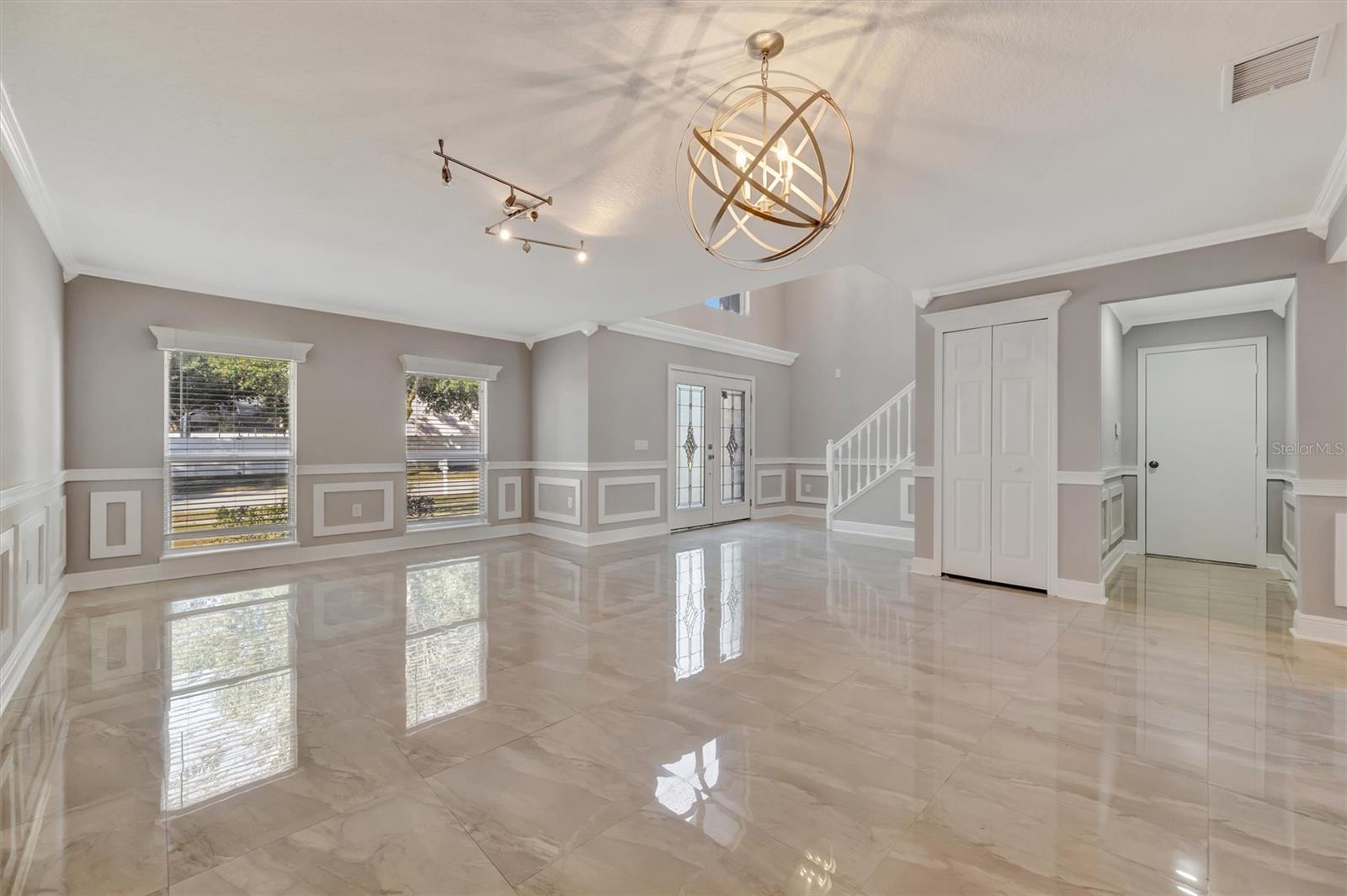 VALRICO HEIGHTS ESTATES - Residential