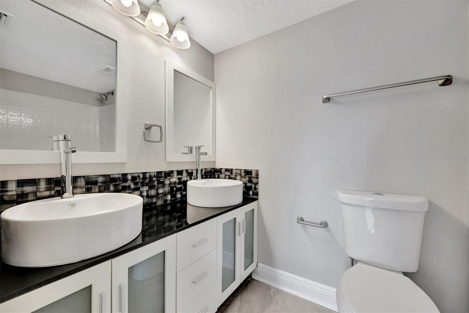 VALRICO HEIGHTS ESTATES - Residential