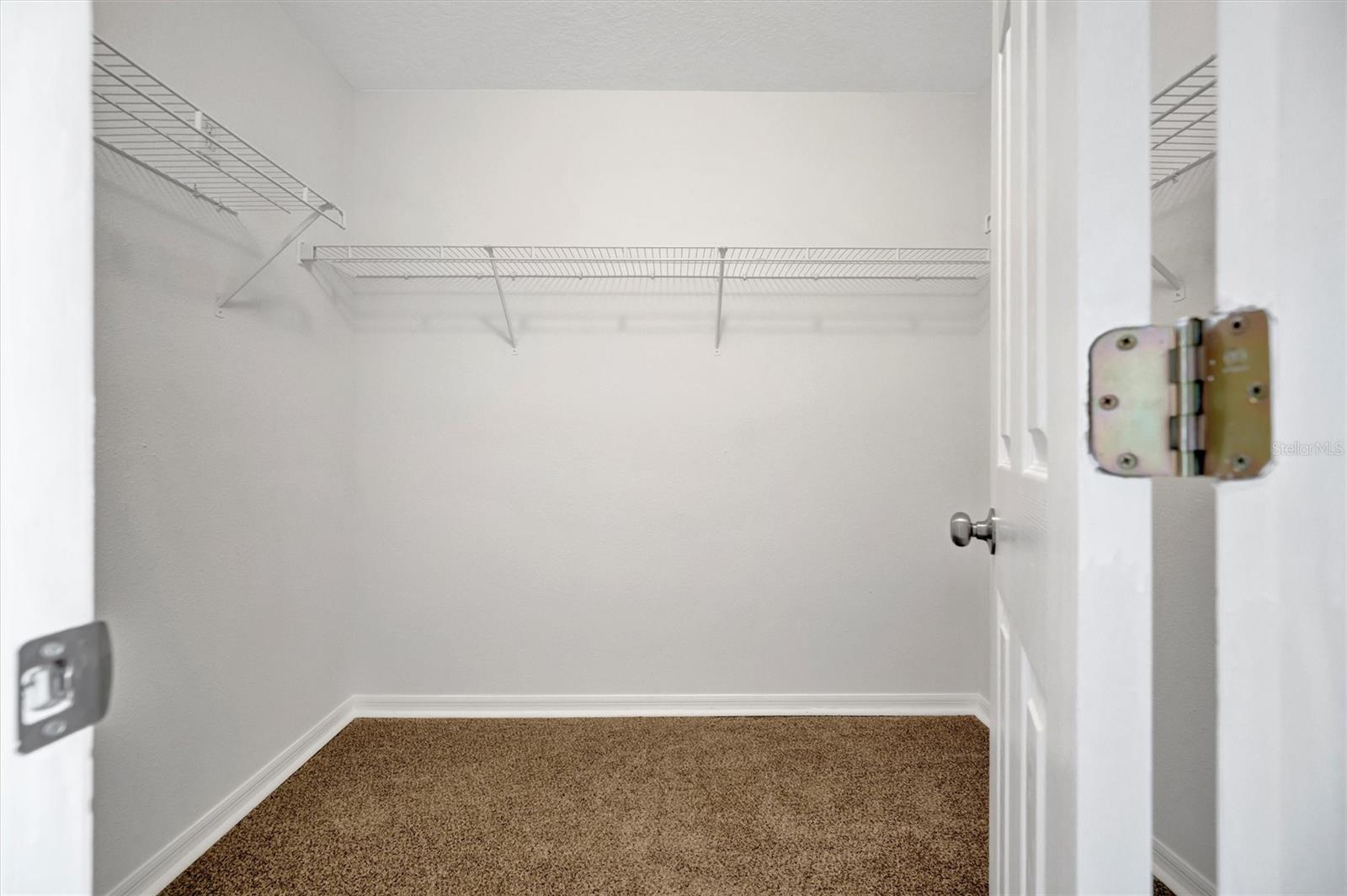 VALRICO HEIGHTS ESTATES - Residential