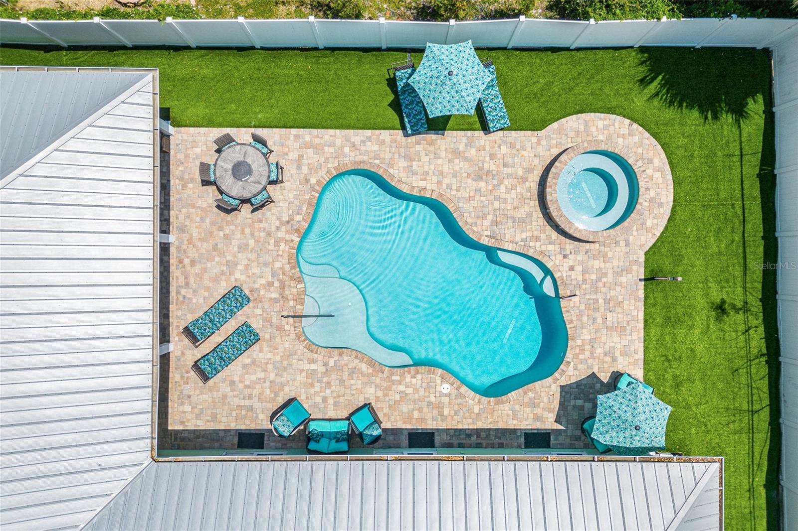 AVON BY SEA - Residential