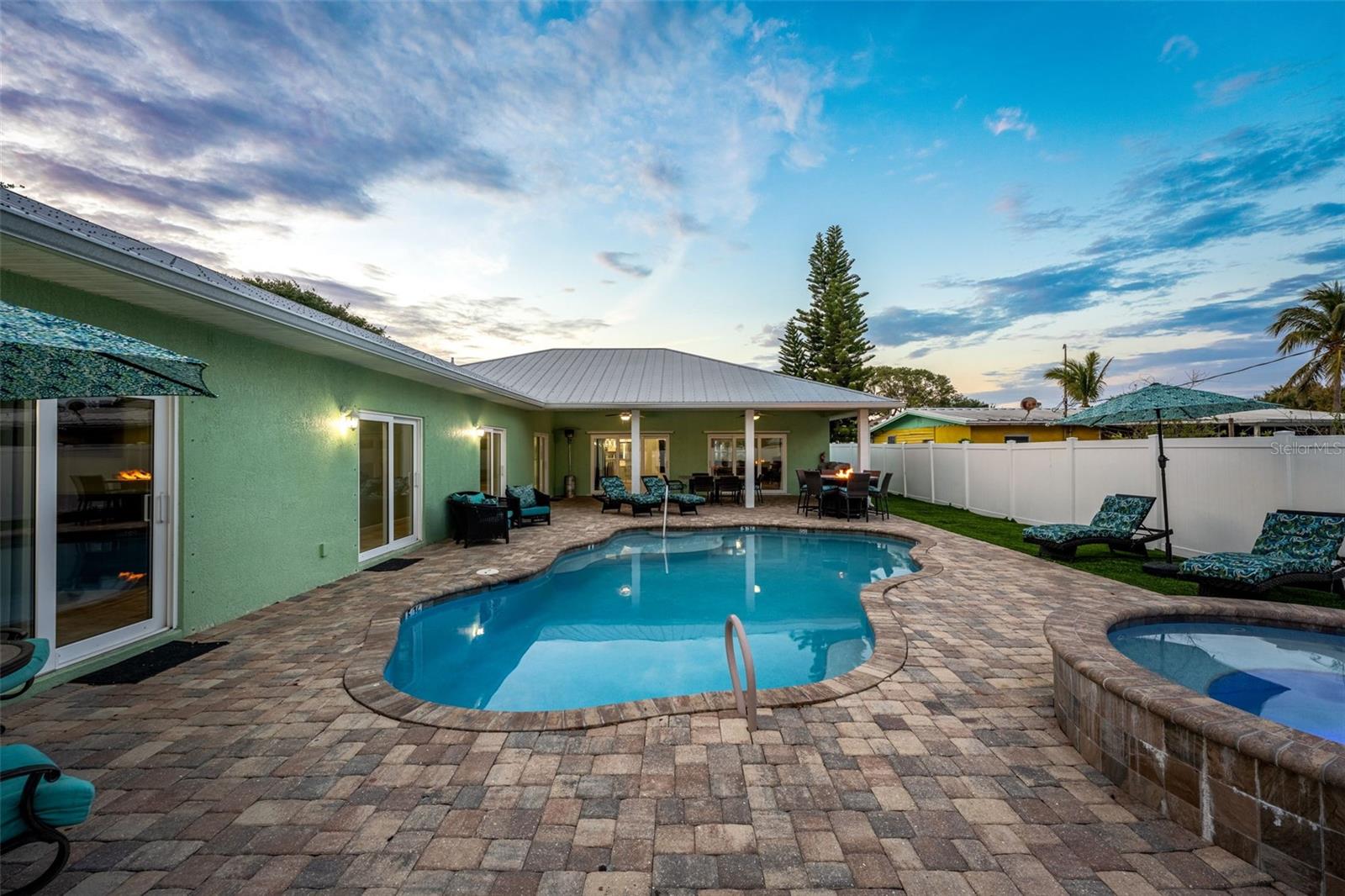 AVON BY SEA - Residential