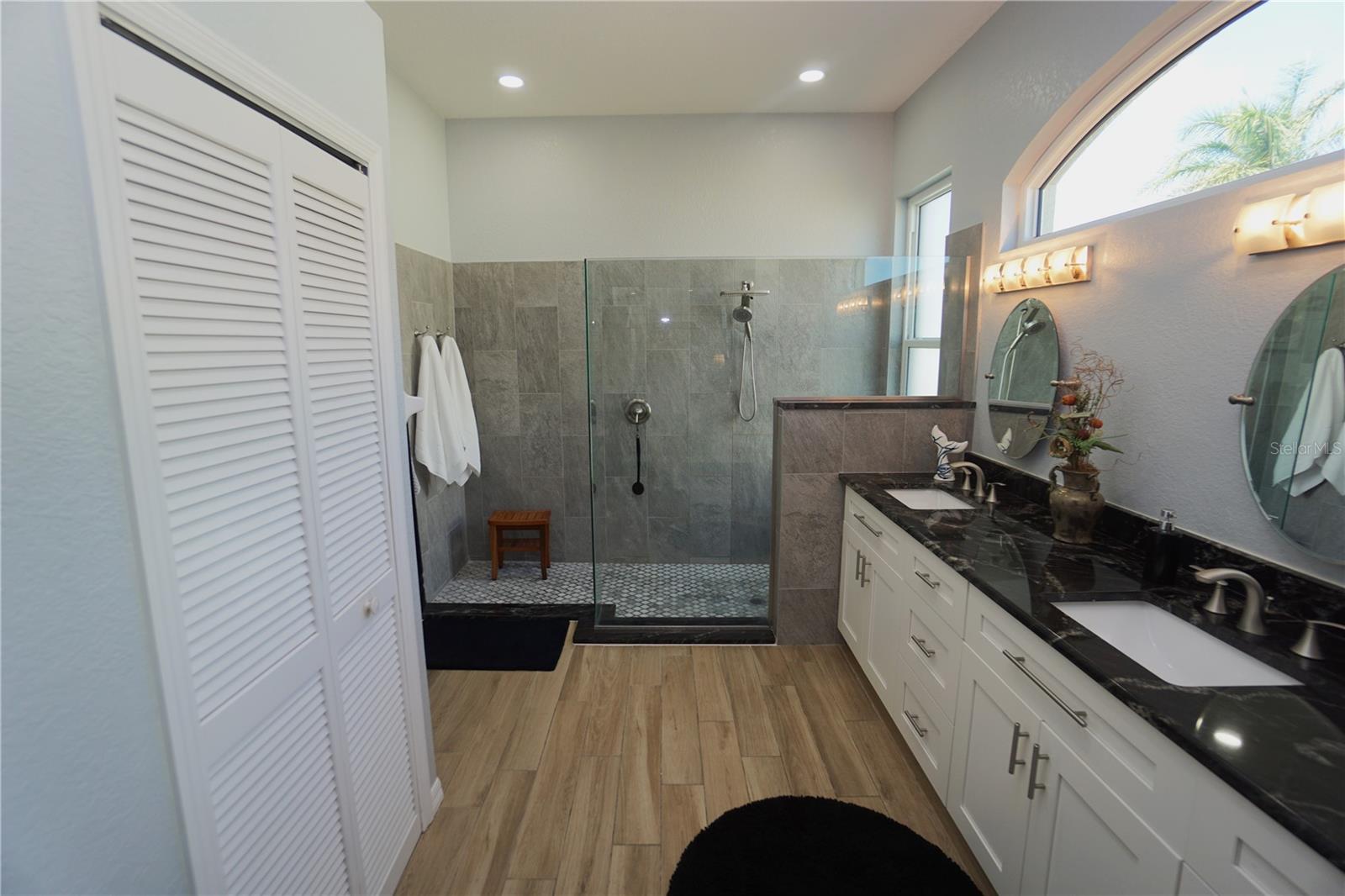 SEMINOLE LAKES PH 01 - Residential