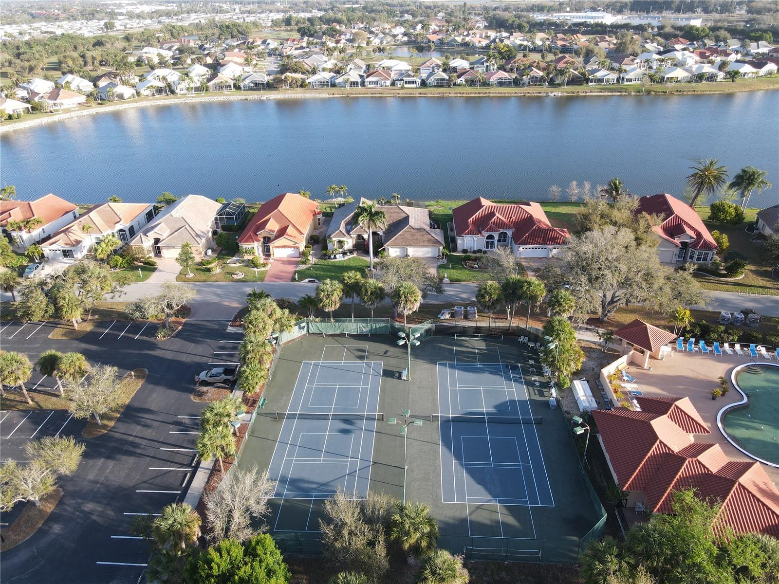 SEMINOLE LAKES PH 01 - Residential