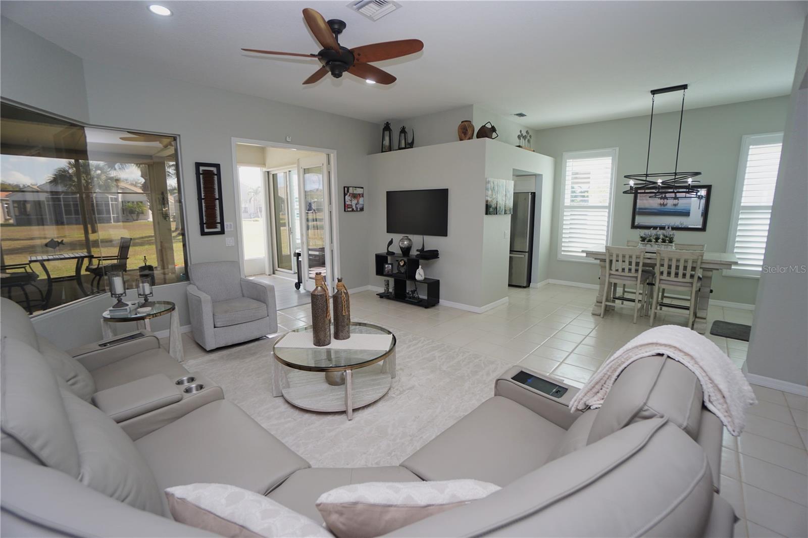 SEMINOLE LAKES PH 01 - Residential