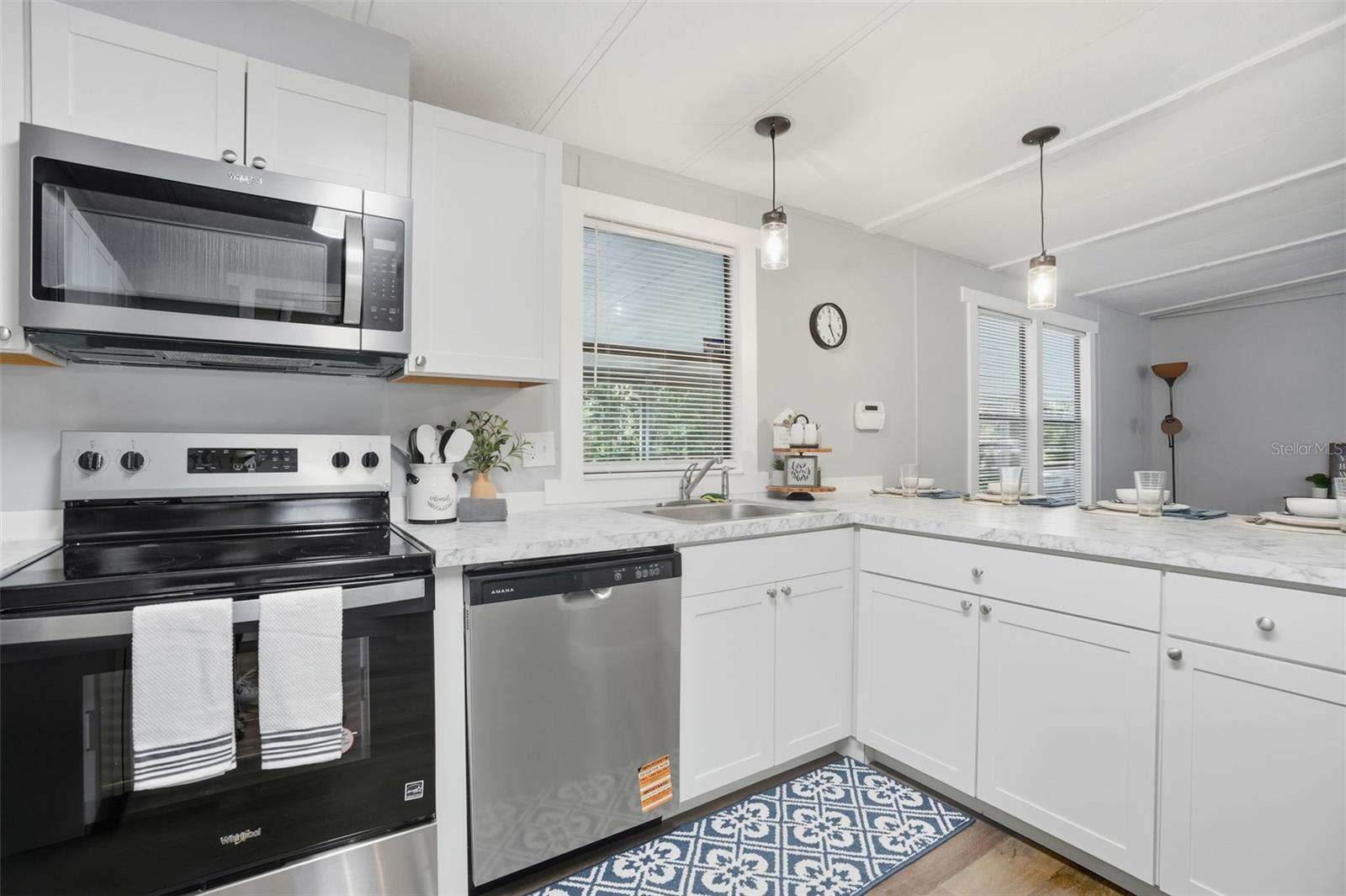 GARDEN GROVE - Residential