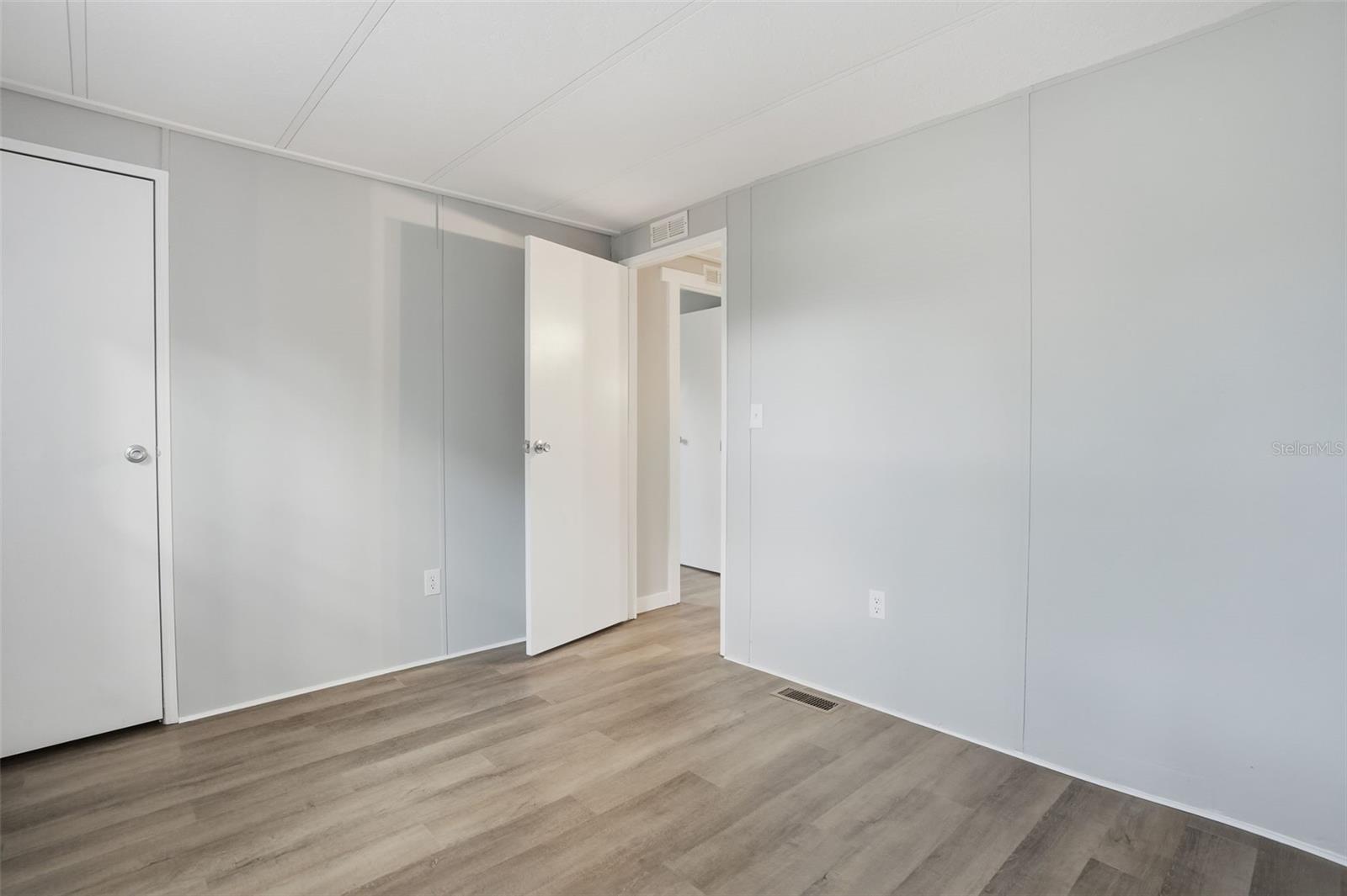 GARDEN GROVE - Residential