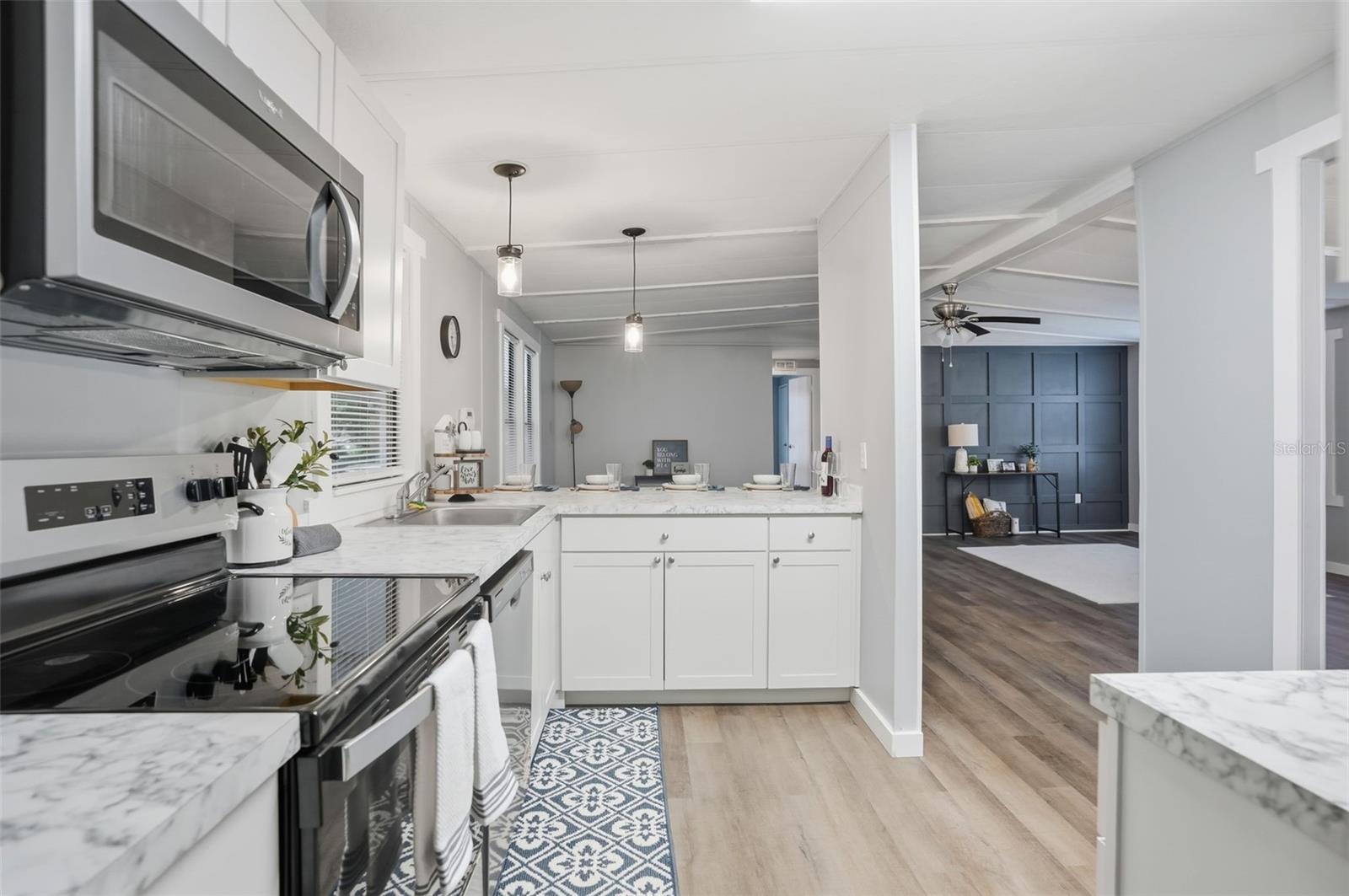 GARDEN GROVE - Residential