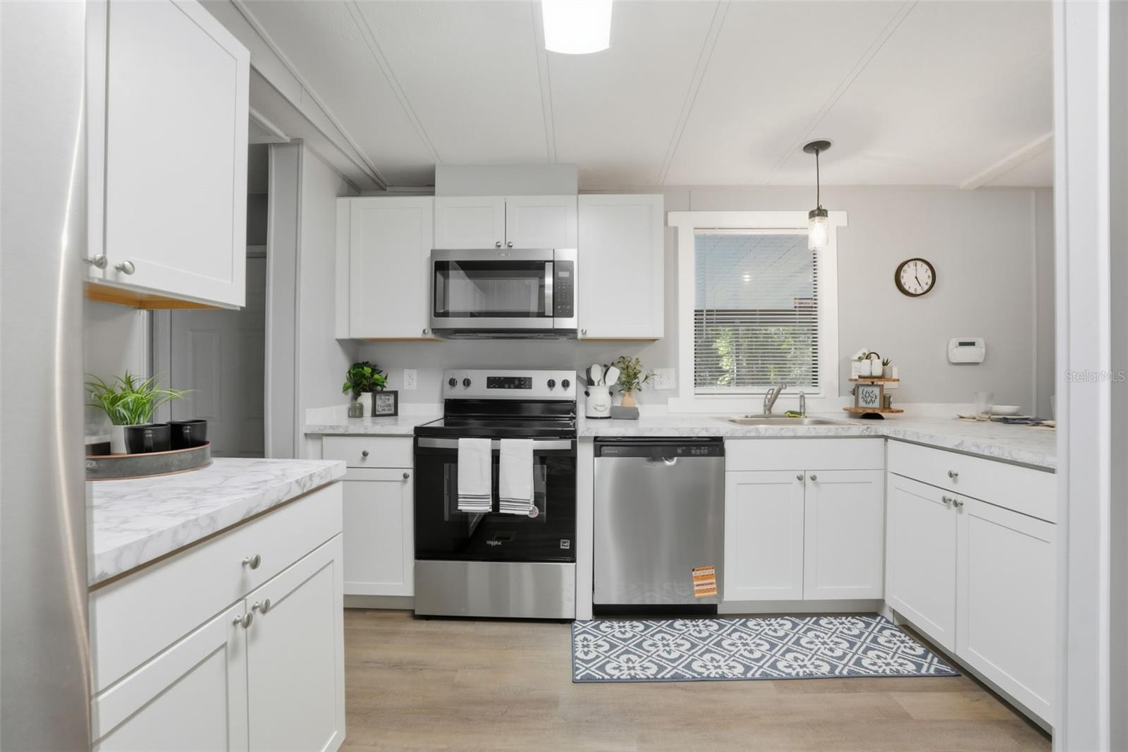 GARDEN GROVE - Residential