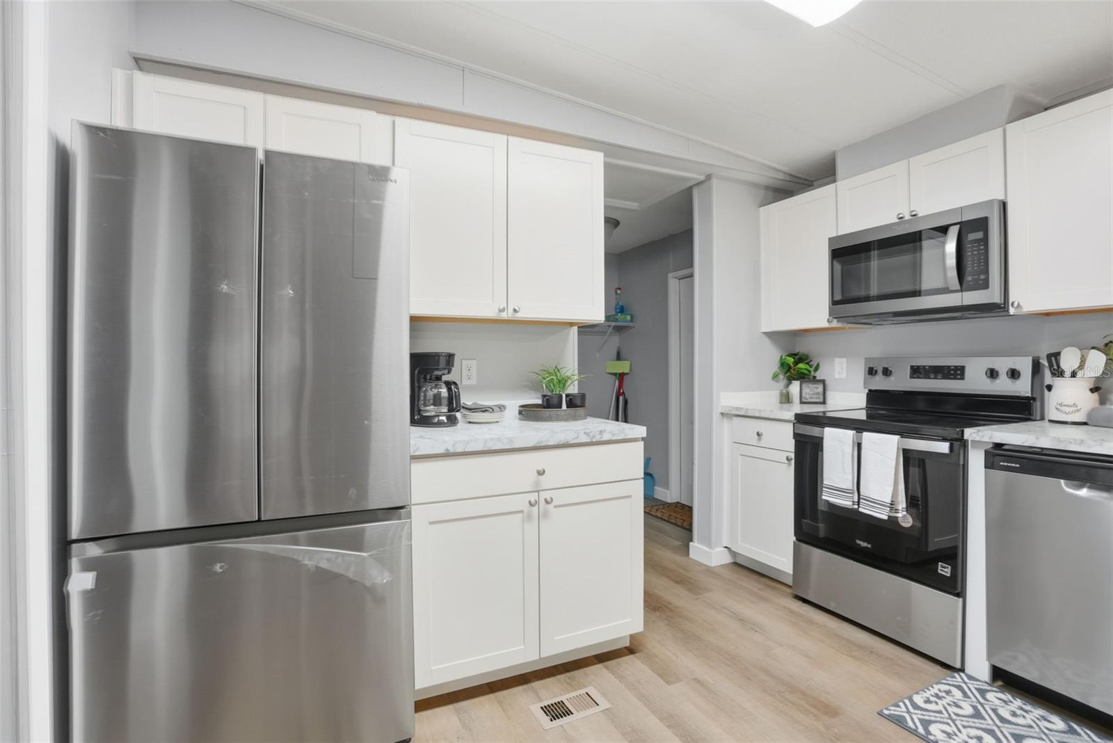 GARDEN GROVE - Residential