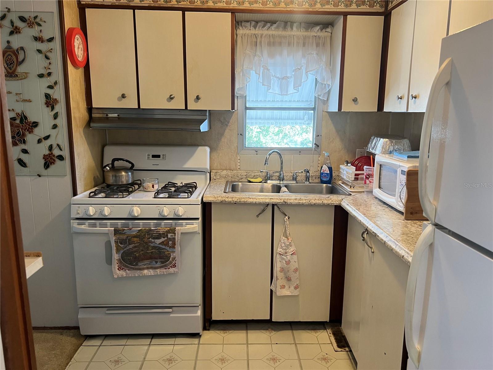 TRI-PAR ESTATES - Residential