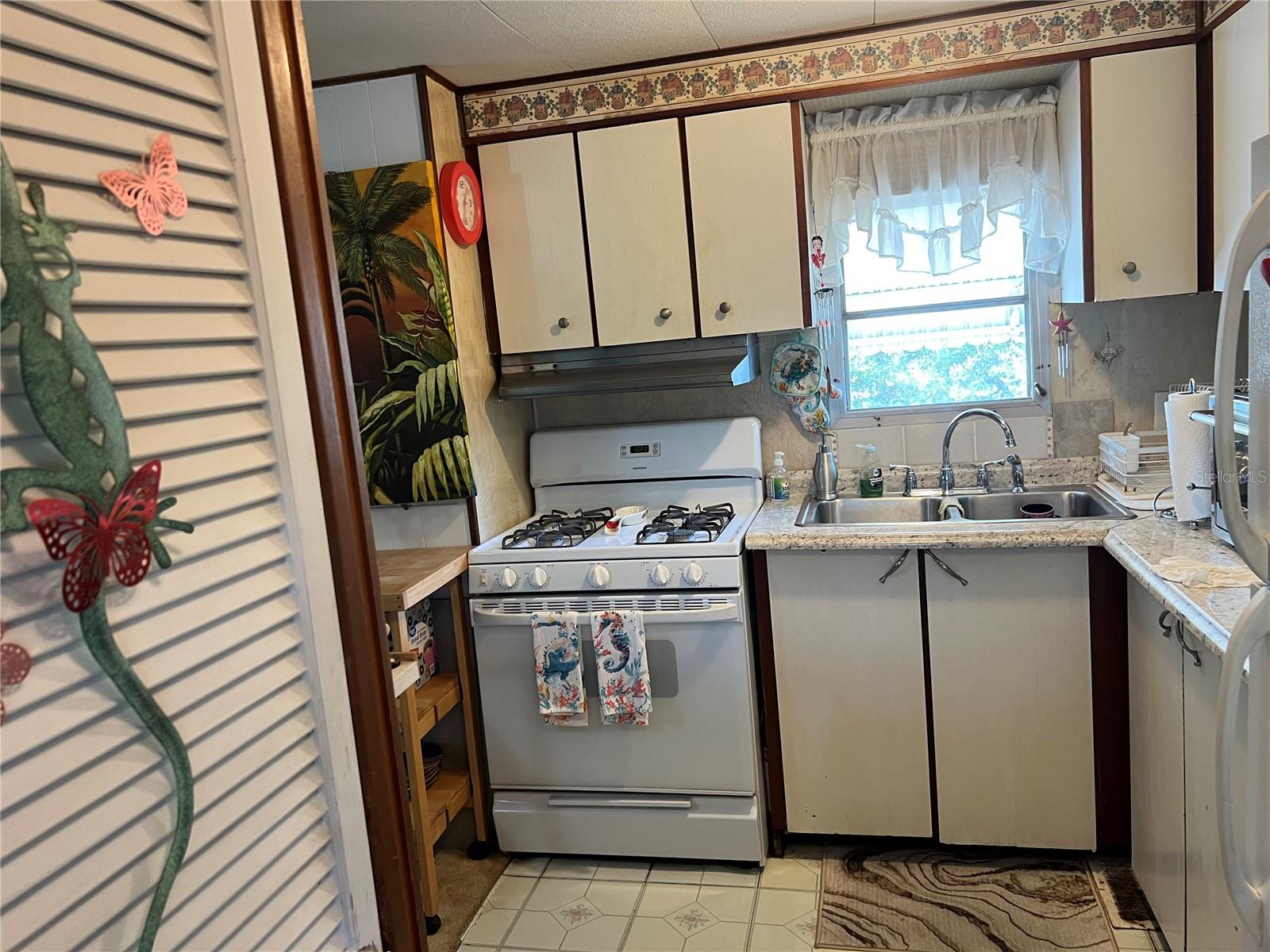 TRI-PAR ESTATES - Residential