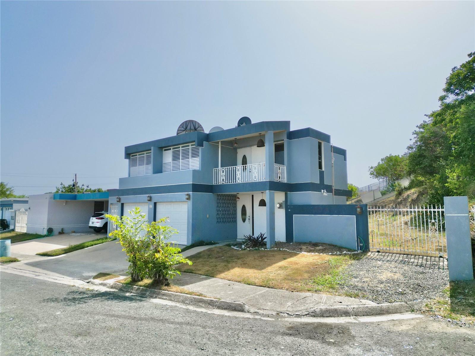 Under contract-accepting backup offers. Discover this exceptional residence in MUrb. Monte Sol, Yauco, PR, is a property that combines spaciousness and convenience with 4 bedrooms, 2.5 bathrooms, and over 1,600 sq ft of construction on a generous lot that includes a charming terrace. Enjoy a strategic location placing you minutes from hospitals, banks, supermarkets, and with direct access to the highway, facilitating a comfortable and connected life. This home is ideal for those seeking space, functionality, and an excellent location in Yauco