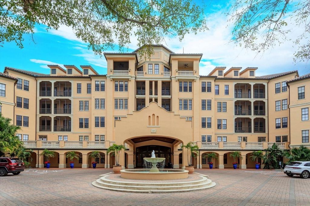 Photo of 509 Mirasol Circle #102, Kissimmee, FL 34747 (MLS # O6397354)