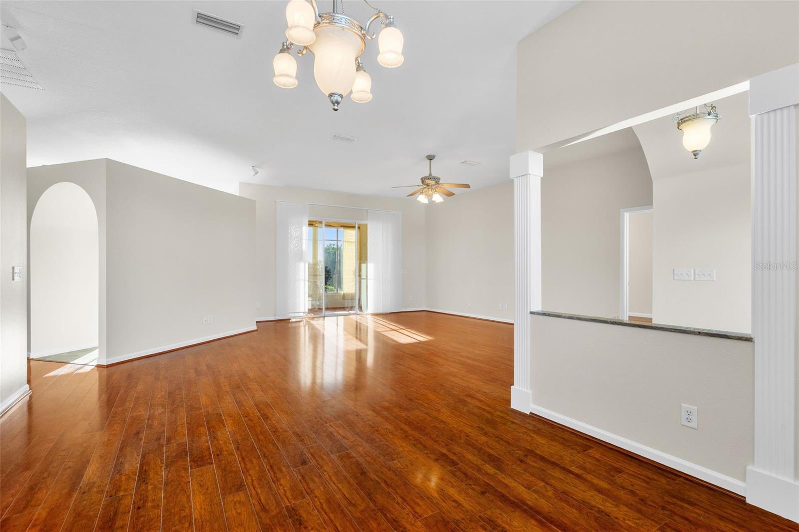 OCALA PALMS UN 08 - Residential