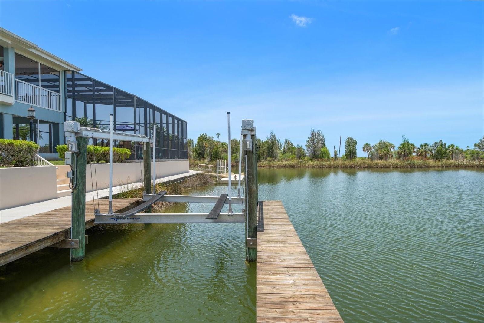 HERNANDO BEACH - Residential