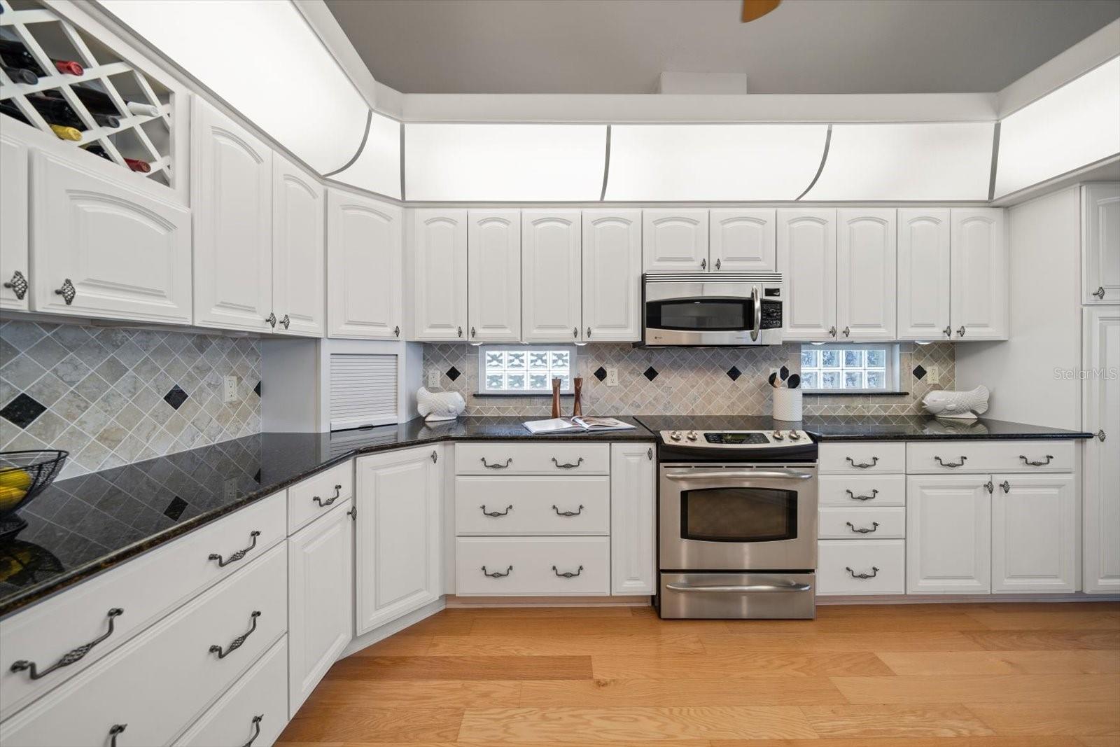 HERNANDO BEACH - Residential