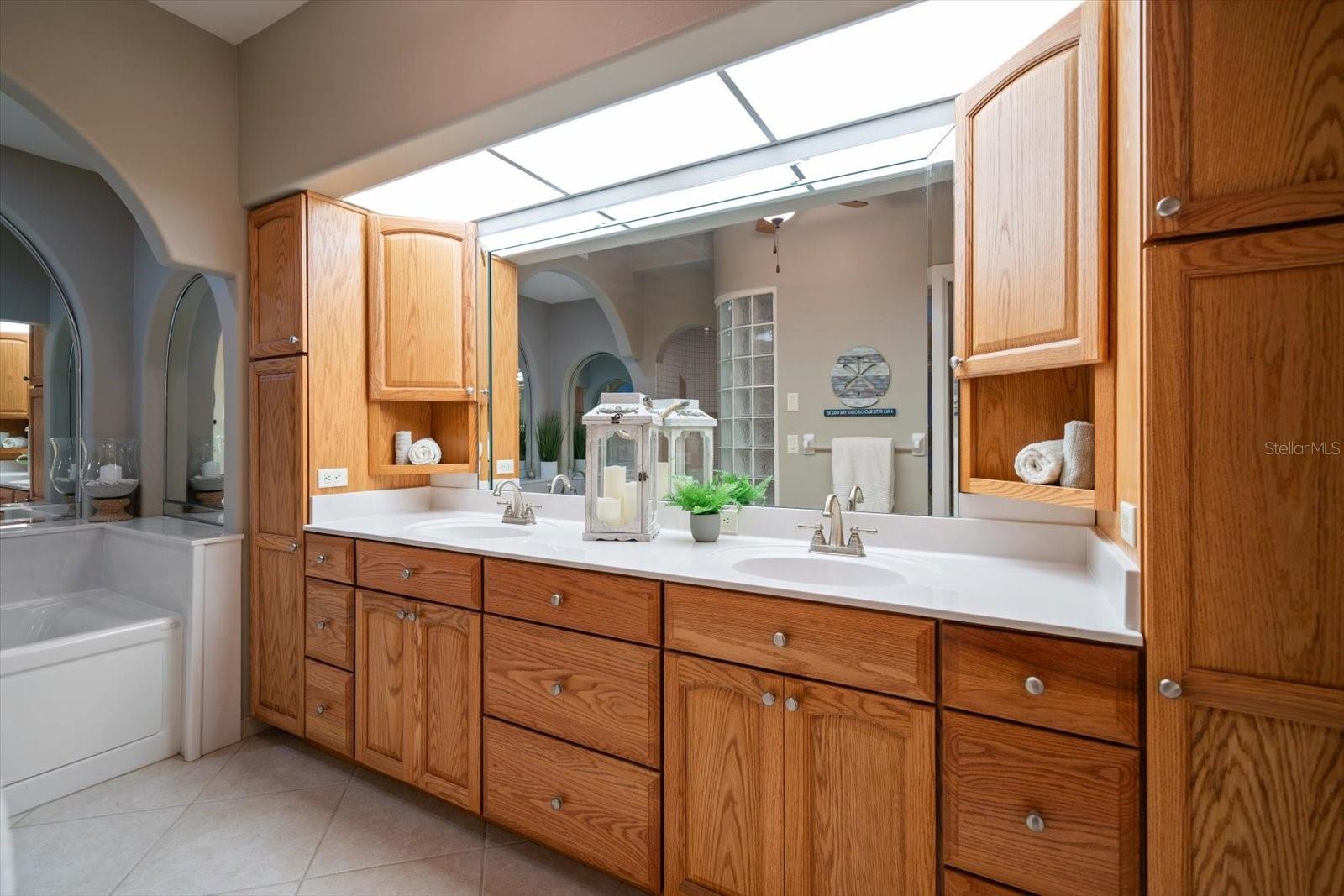 HERNANDO BEACH - Residential