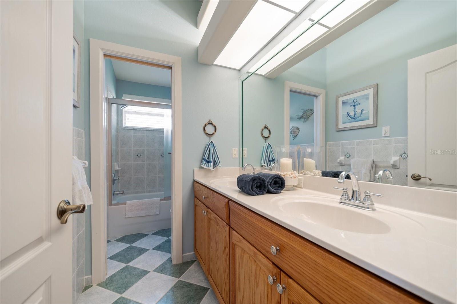 HERNANDO BEACH - Residential