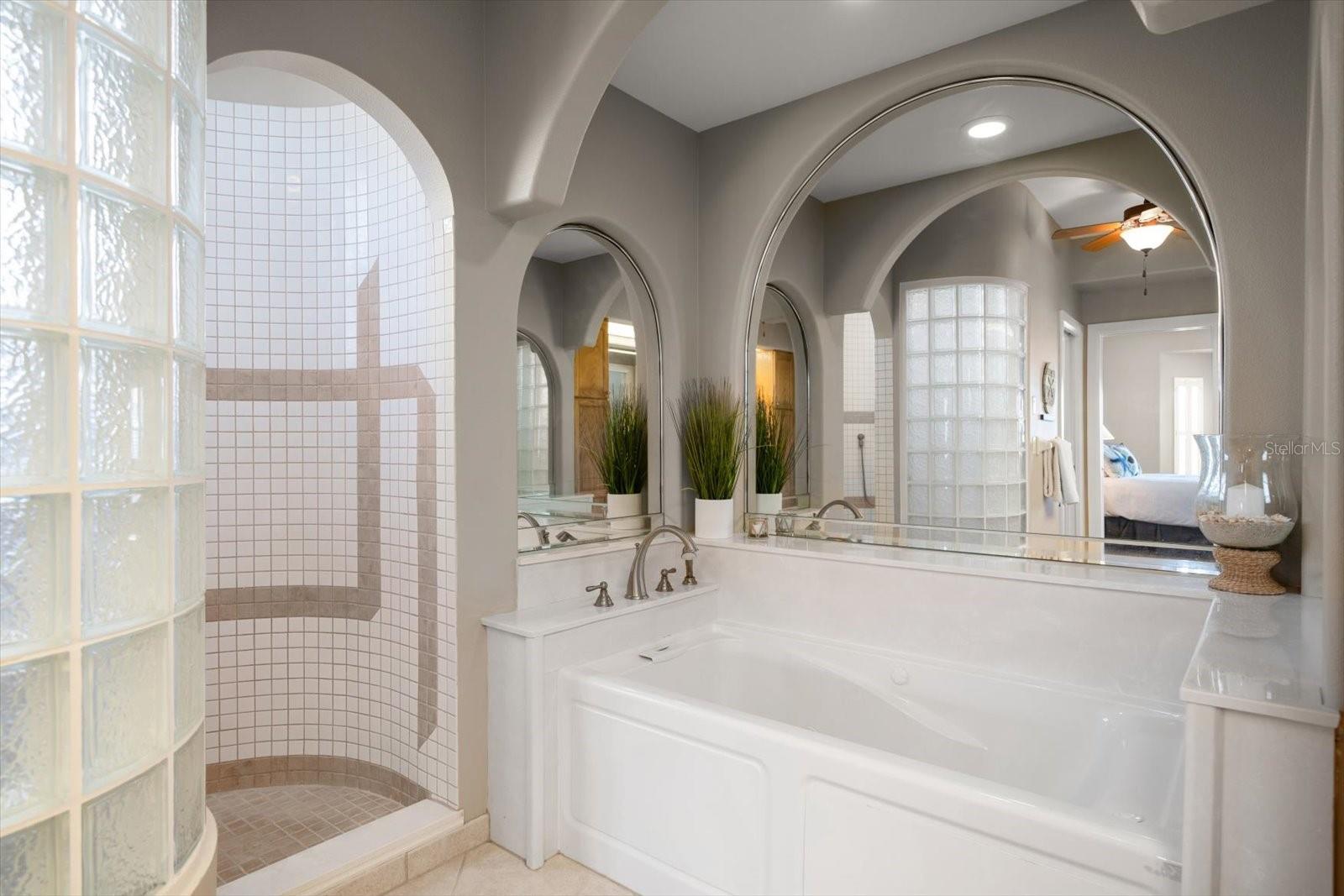 HERNANDO BEACH - Residential