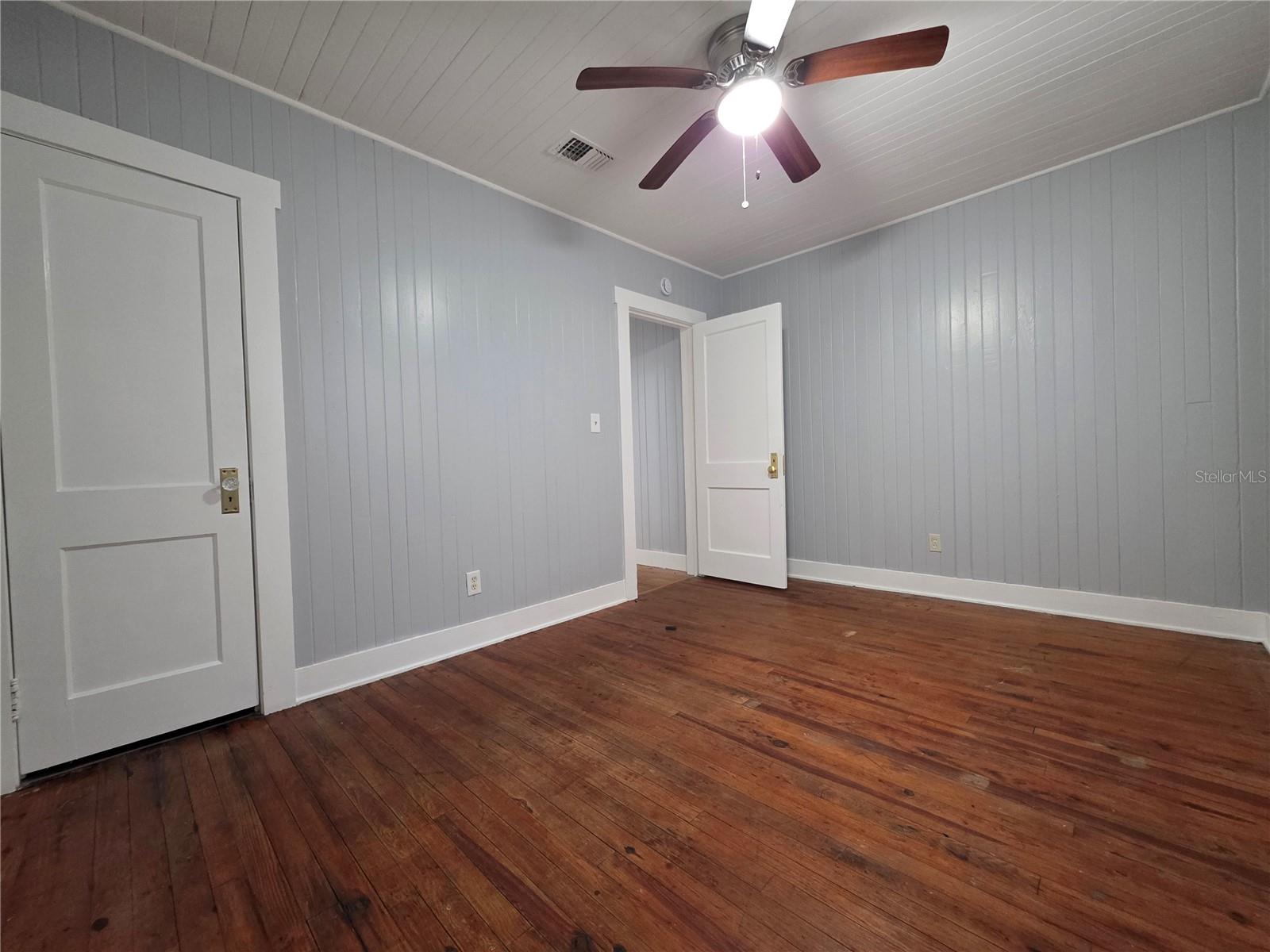 SOUTH RIVERSIDE SEC A - Residential Lease