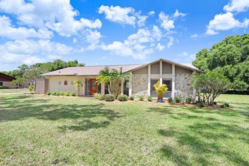 Photo of 9005 Haymarket Lane, Odessa, FL 33556 (MLS # TB8494965)