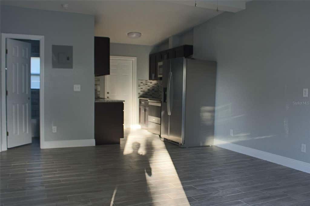 Photo of 415 W Lancaster Road #6, Orlando, FL 32809 (MLS # O6435572)