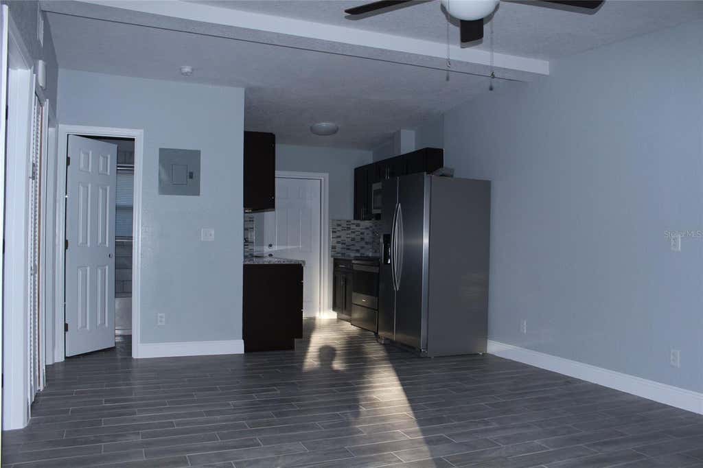 Photo of 415 W Lancaster Road #6, Orlando, FL 32809 (MLS # O6435572)
